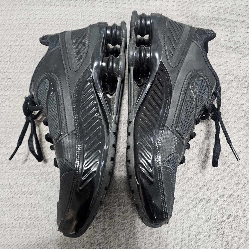 Nike Women's Black Athletic Shoes